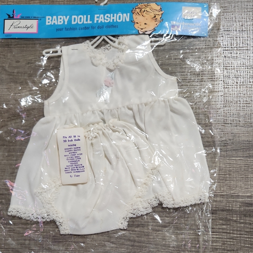 Vintage White Baby Doll Fashion Outfit From Woolworth! Still In Package